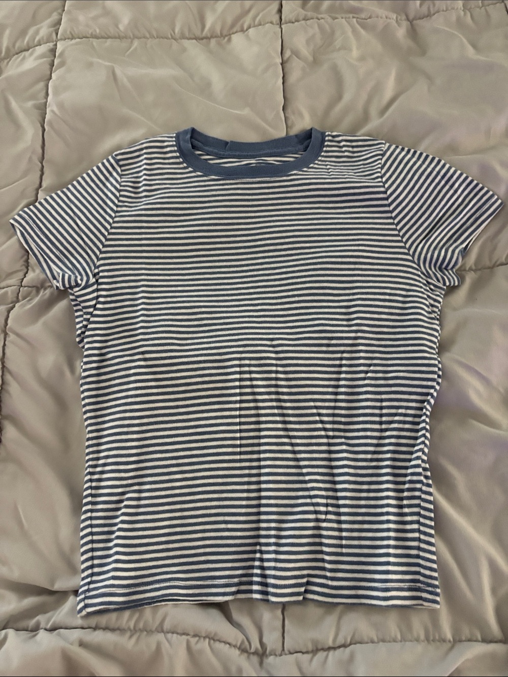 Hollister Striped Short Sleeve Tee Blue & White Womens Medium